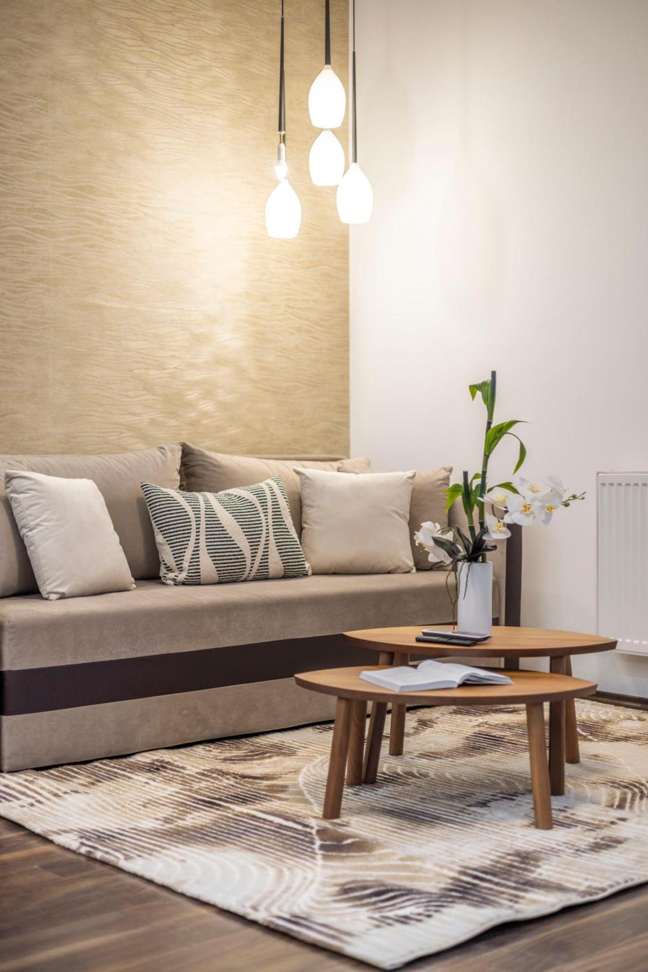Exclusive & Charming Center W' Sauna Apartment *